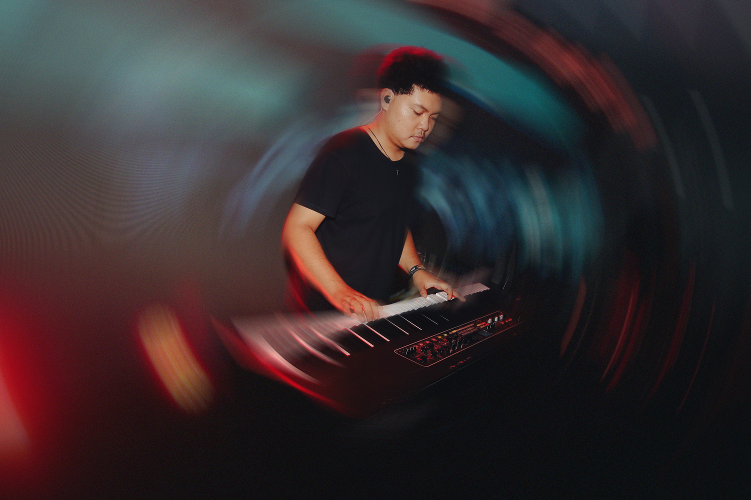 Abi keyboardis Gassandra tampil live